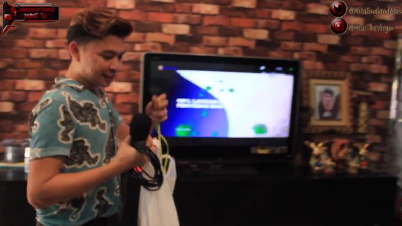 10 Potret rumah Mita The Virgin, desain tempat tidurnya curi perhatian