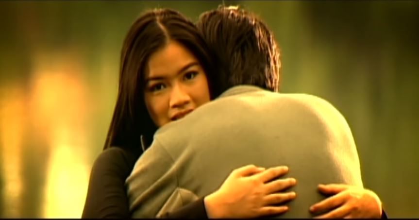 8 Pesona lawas Titi Kamal bintangi video klip, gaya rambut konsisten