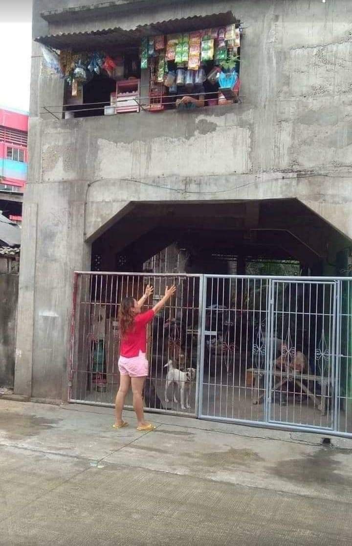 11 Potret nyeleneh warung ini lucunya bikin repot pembeli