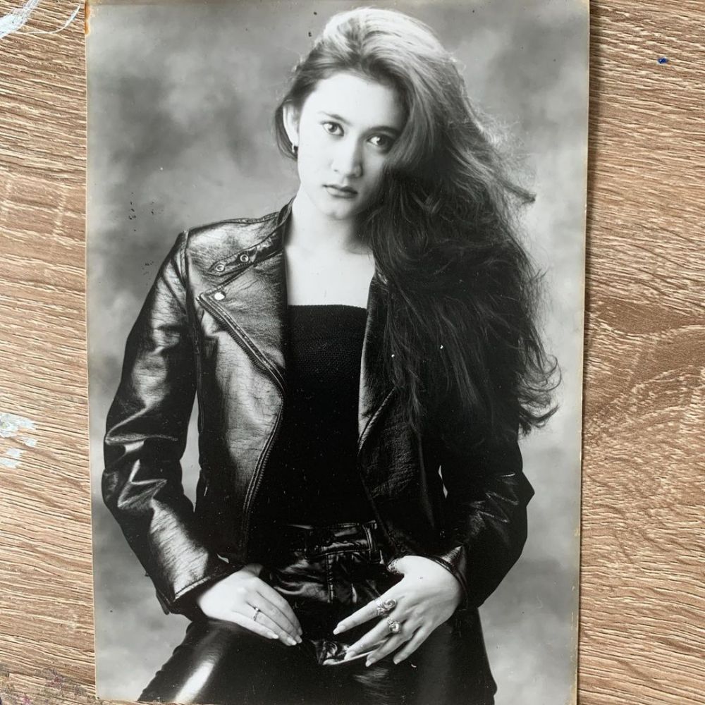10 Potret lawas Nafa Urbach saat awal karier, cantiknya tak memudar