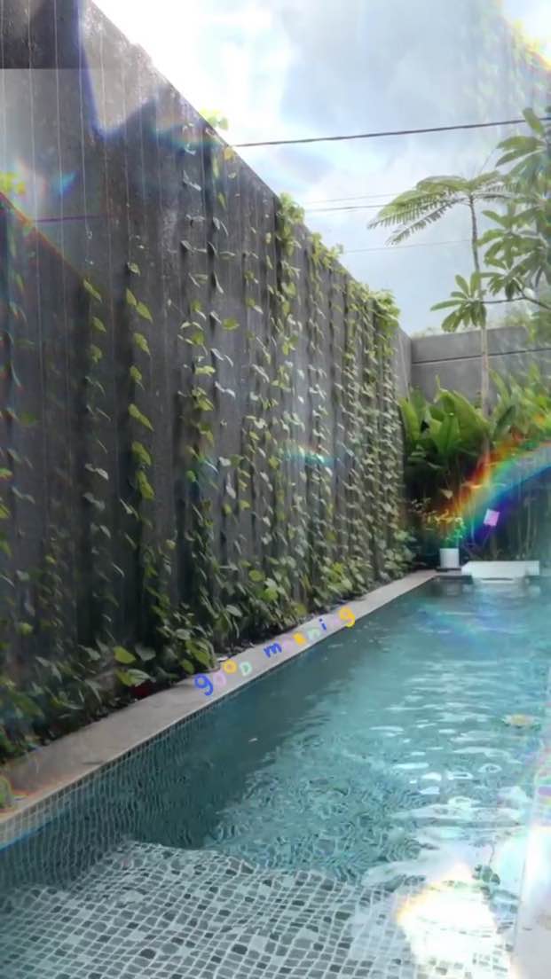 Potret kolam renang mini Ayudia Bing Slamet di Bali, Instagramable