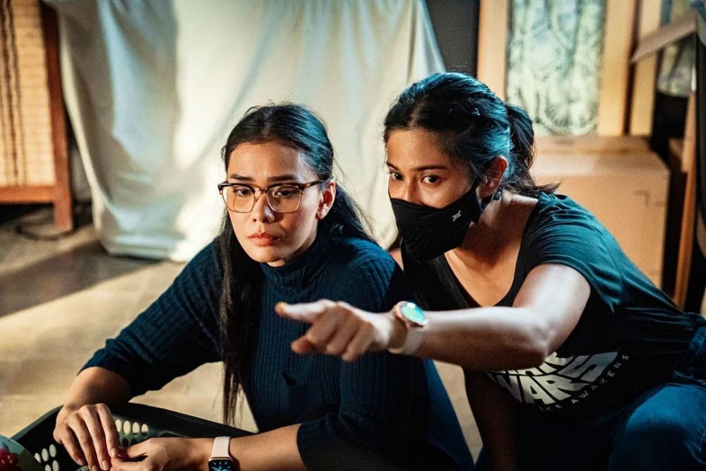 10 Potret Dian Sastrowardoyo jadi sutradara, pengalaman pertama