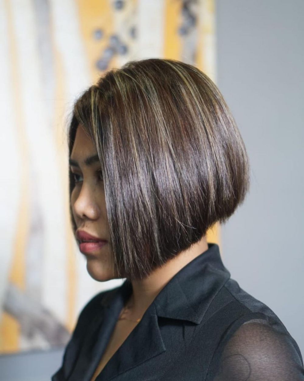 Di-make over Ivan Gunawan, ini 7 potret Evi Masamba dengan rambut baru