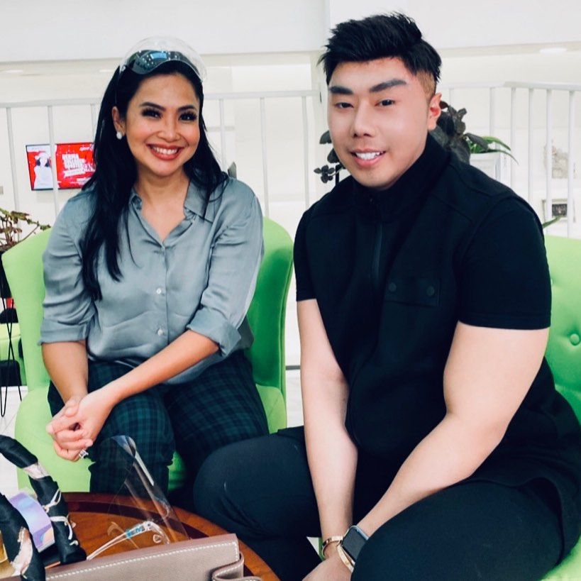 10 Potret Roy Kiyoshi dengan rambut baru, bikin pangling