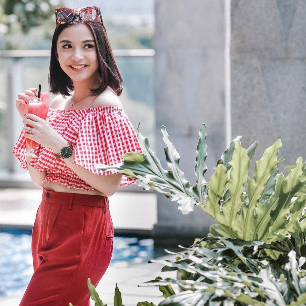 Gaya 10 pesinetron dengan rambut bob, makin memesona