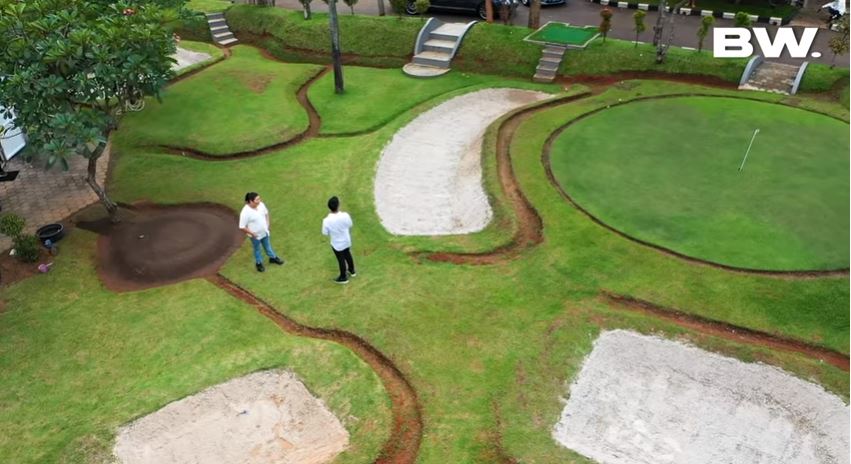 10 Potret fasilitas rumah mewah Aleta Molly, ada lapangan golf
