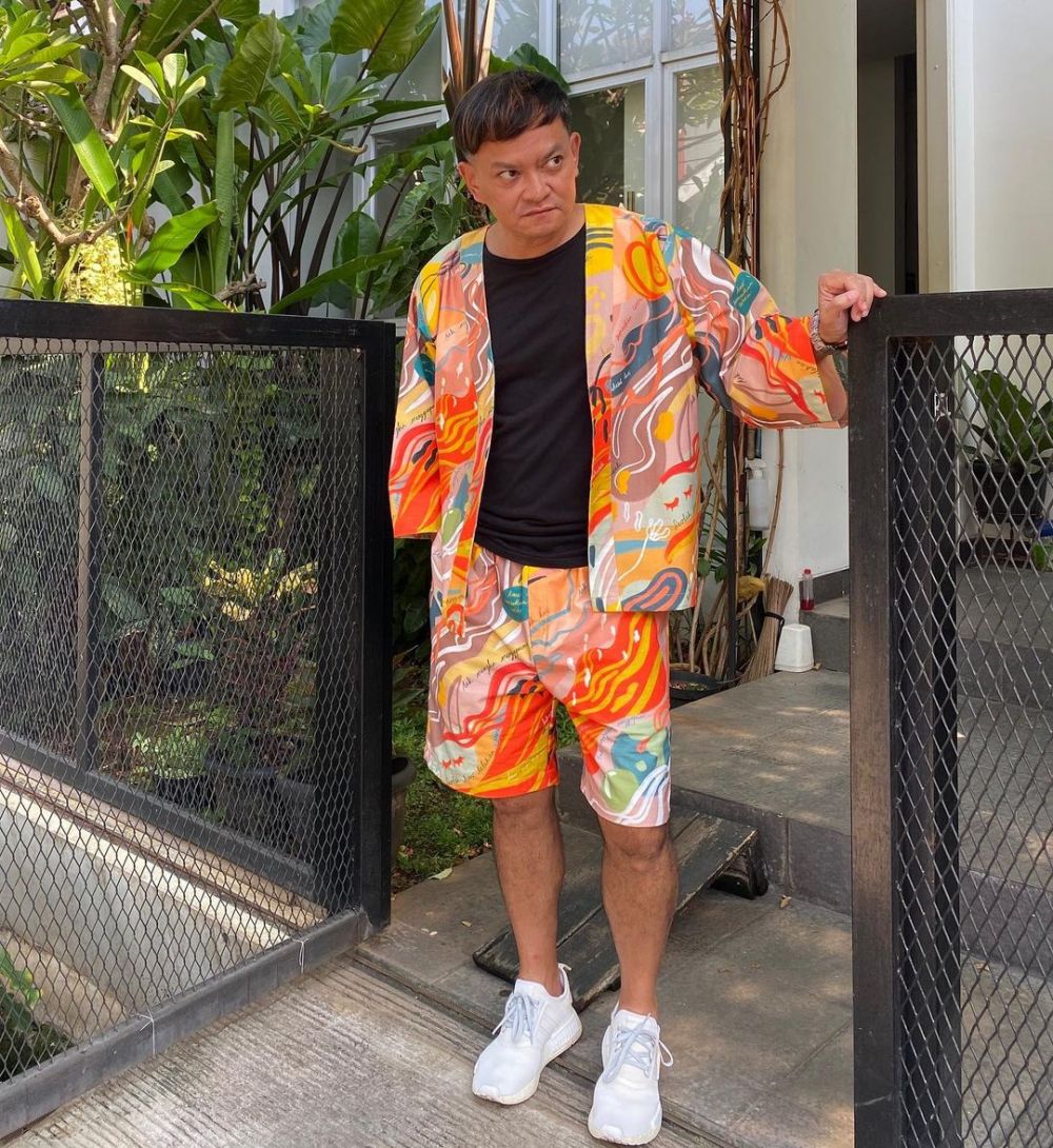 10 Potret rumah Hedi Yunus, desain tangganya curi perhatian