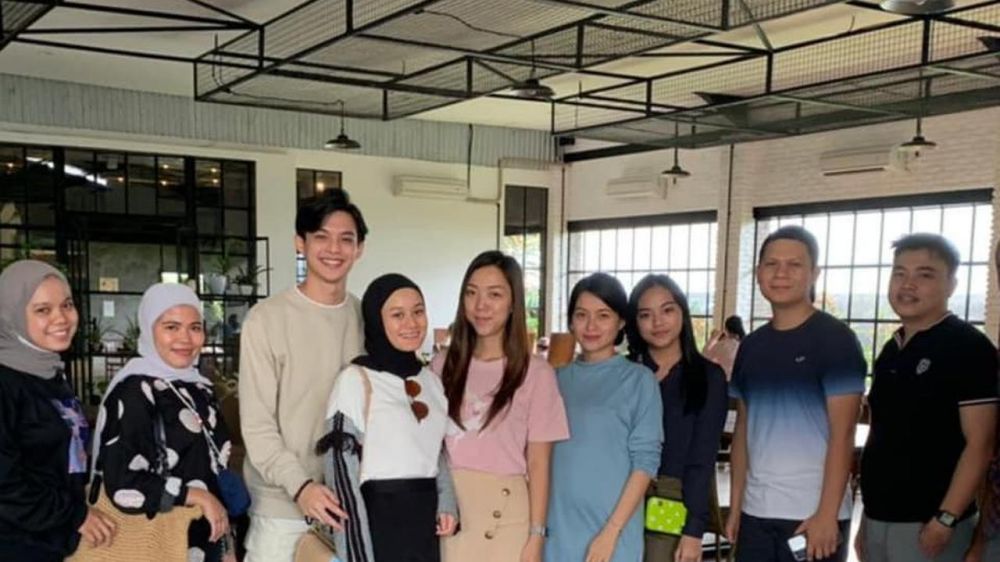8 Momen Dinda Hauw bertemu keluarga Rey Mbayang di Manado