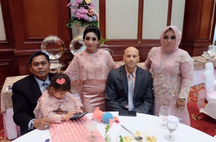 7 Potret kenangan Siti KDI dan almarhum sang kakak Hatibah