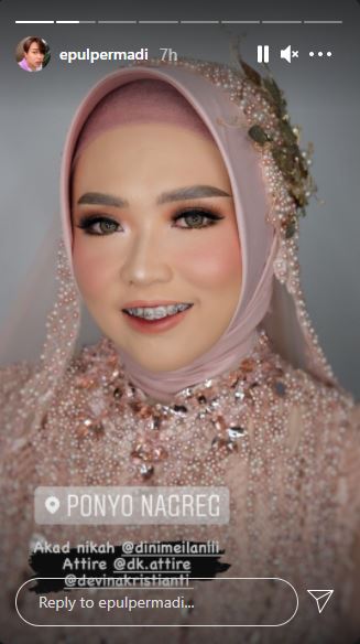 10 Potret pernikahan Ade Herman 'Deden TOP' dan Dini Meilani