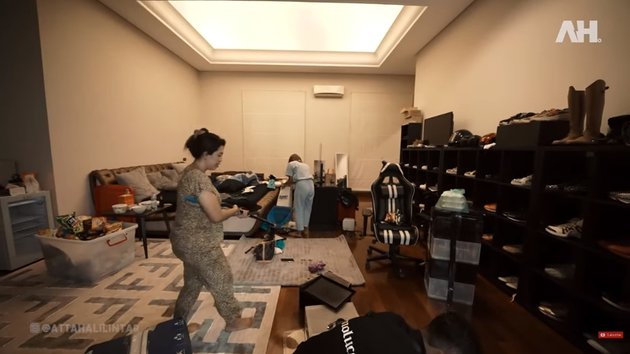 10 Momen Atta Halilintar pindahan rumah, dibantu sang kekasih