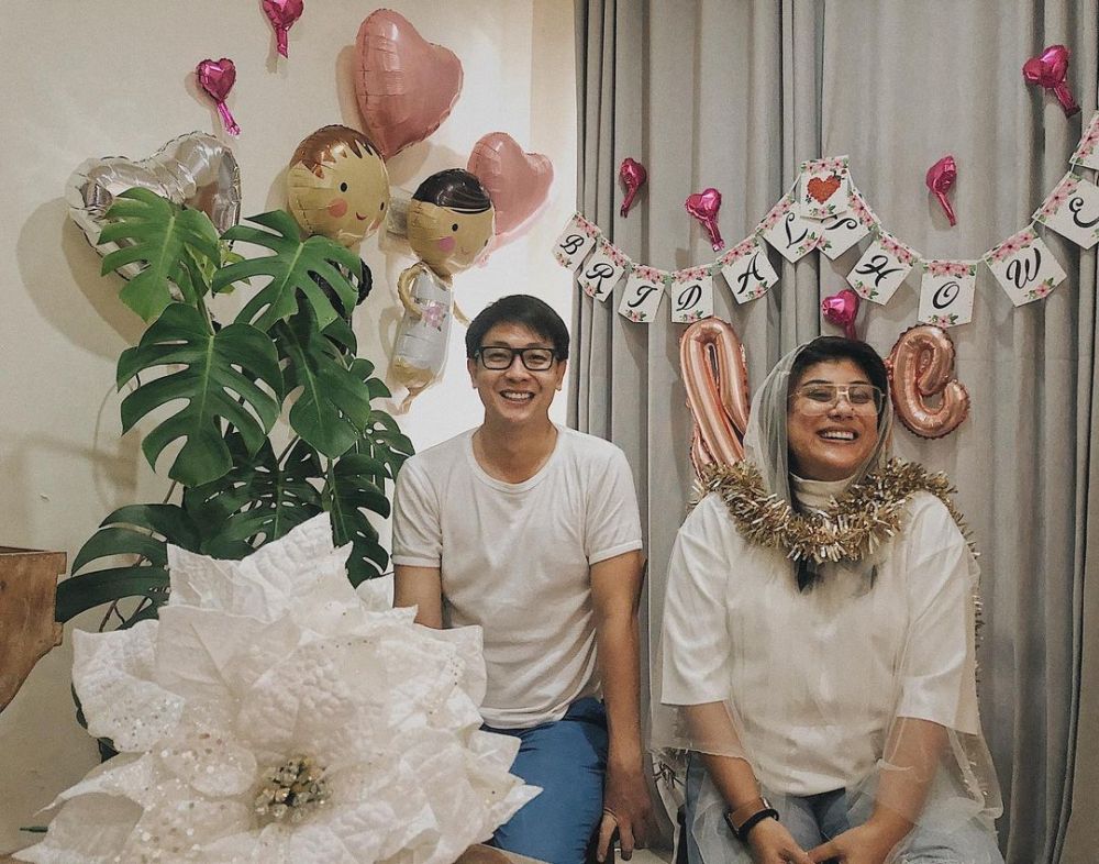 8 Momen seru bridal shower Regina Ivanova, dihadiri sahabat