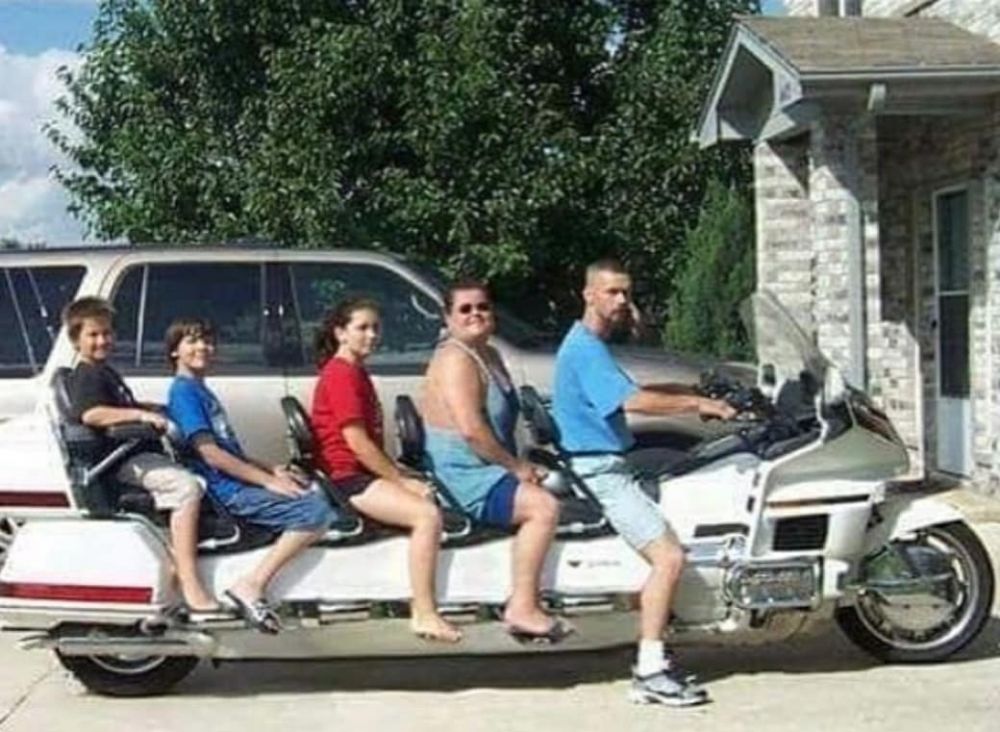 10 Modifikasi motor jadi panjang banget, bikin gagal paham