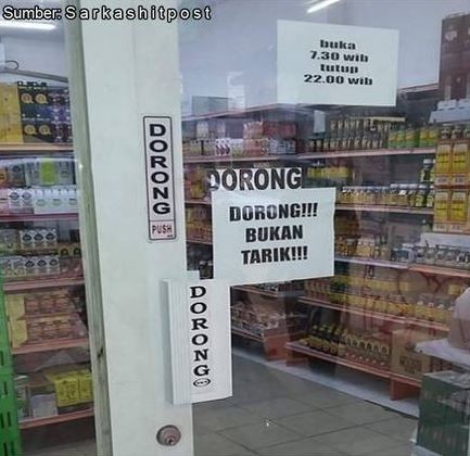 10 Instruksi yang tertempel di pintu ini bikin mikir dua kali