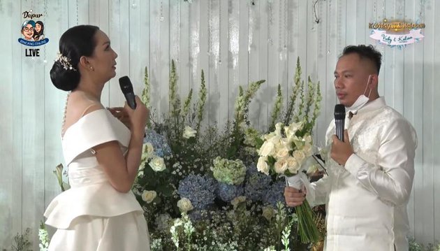 10 Momen lamaran Vicky Prasetyo dan Kalina Oktarani, penuh haru