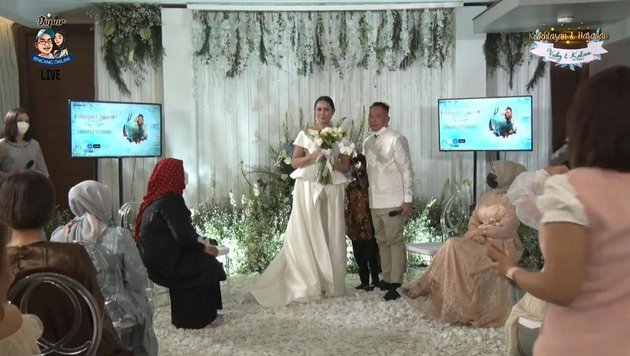 10 Momen lamaran Vicky Prasetyo dan Kalina Oktarani, penuh haru