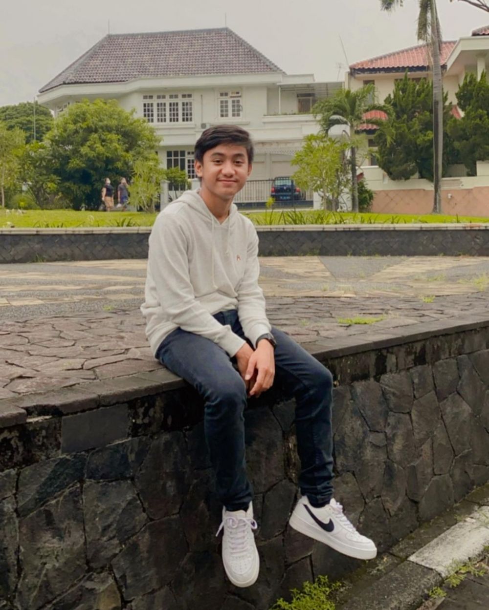 Penampilan terkini 6 seleb yang terkenal lewat media sosial