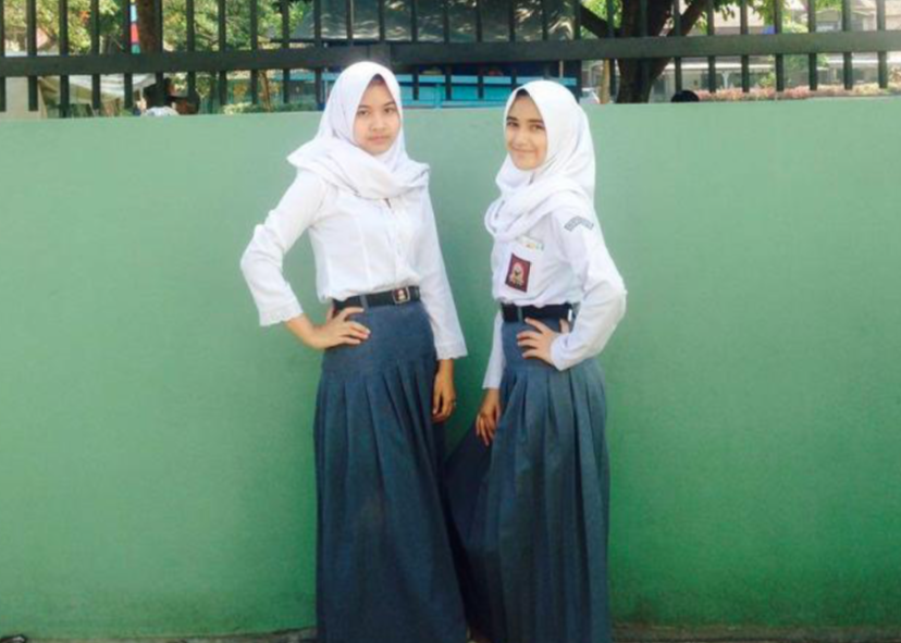 8 Potret Nadya Mustika saat sekolah, gaya saat SMA manglingi