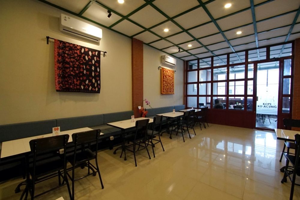 Nih 6 Fakta kedai kuliner khas Sambas berkonsep peranakan di Bintaro