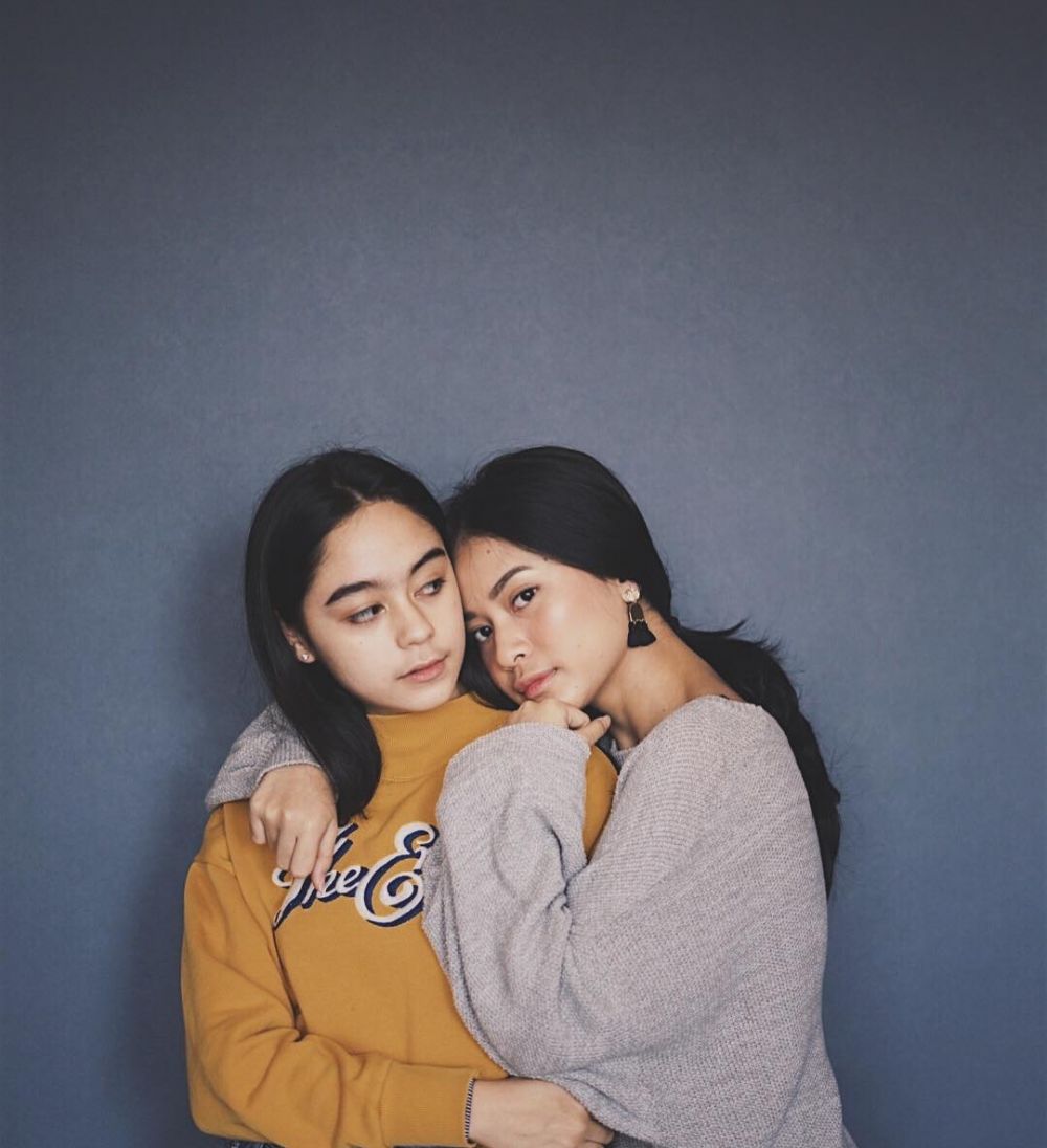 Bersahabat sejak kecil, ini 8 momen akrab Yasamin Jasem dan Hanggini