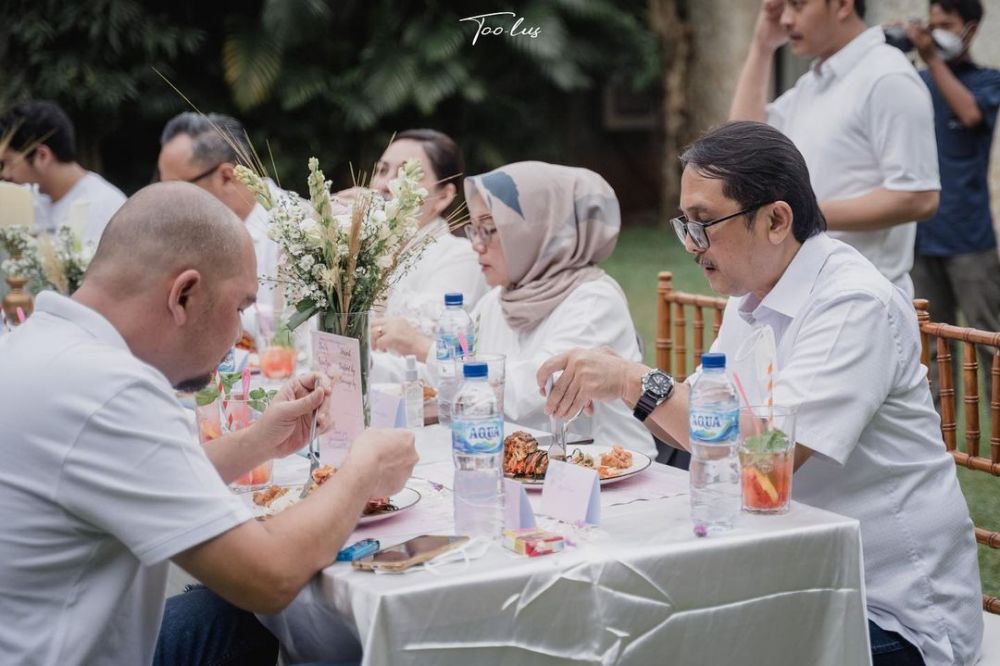 10 Momen intimate dinner Kesha Ratuliu, bernuansa Jimbaran Bali
