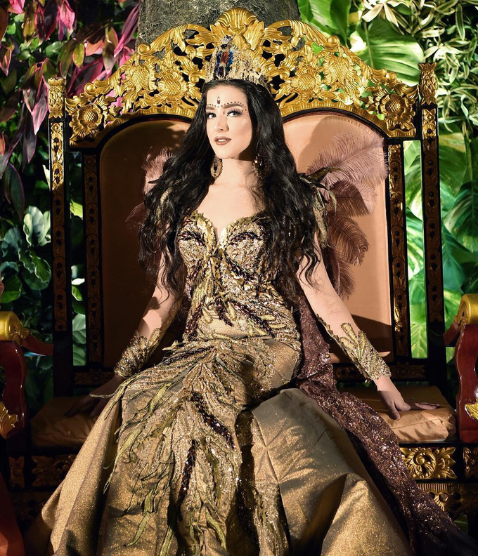 Momen Henna Night 6 seleb Tanah Air, riasannya bikin pangling