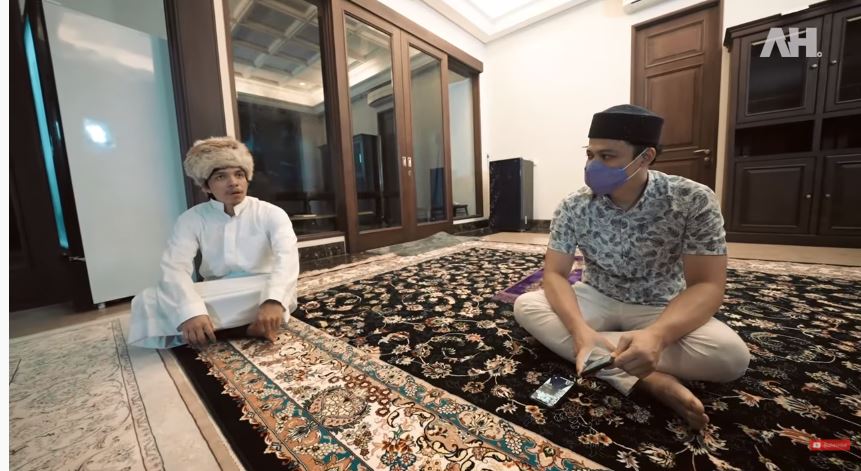 12 Momen syukuran rumah baru Atta Halilintar, penampilan Aurel disorot
