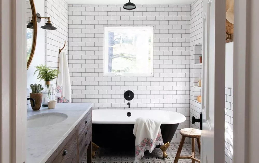 7 Desain & teknik pemasangan keramik yang bisa mempercantik rumah kamu