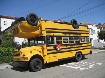 15 Desain bus ini uniknya bikin salah paham