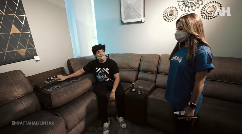 8 Momen Atta dan Aurel belanja perabotan, naksir sofa Rp 400 juta