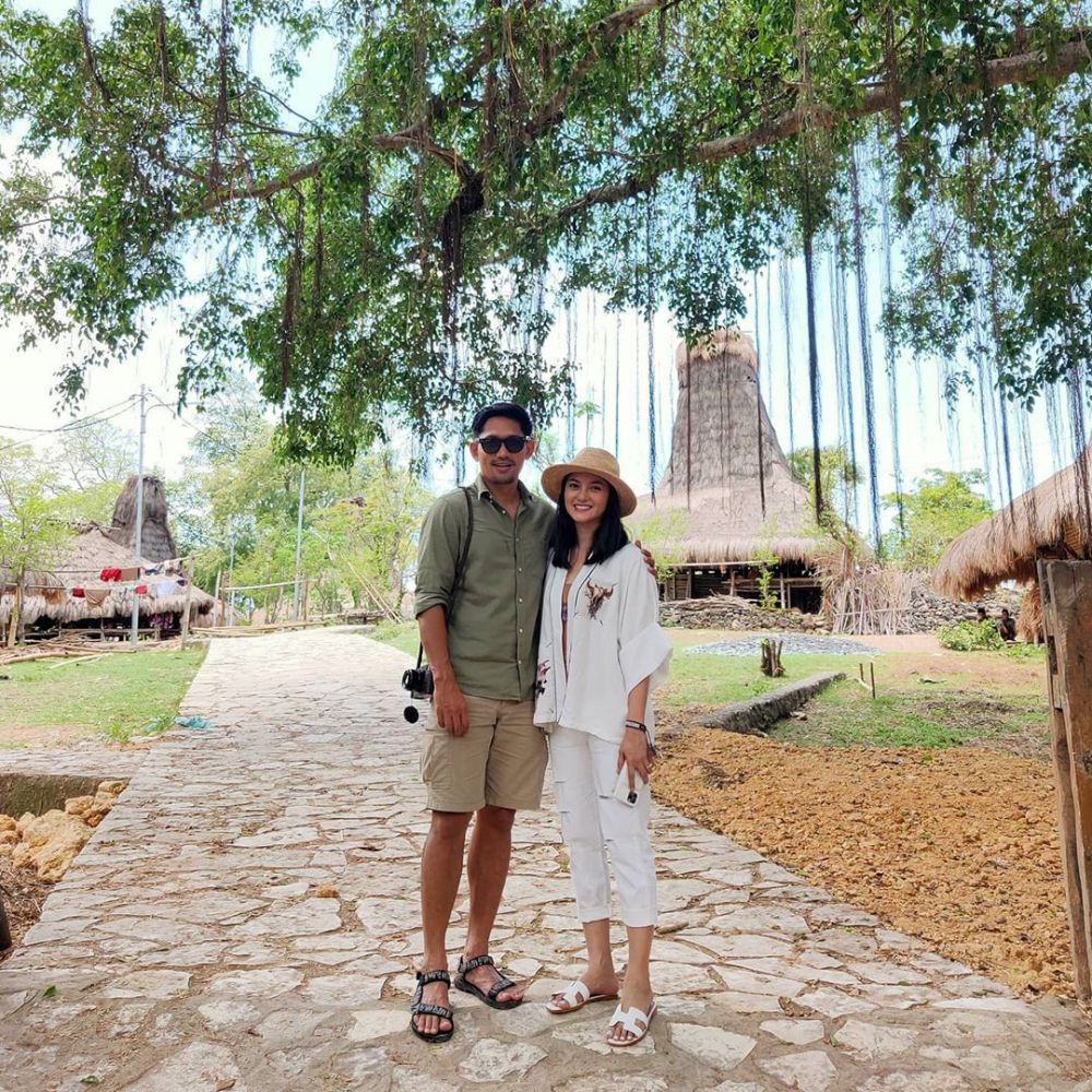 6 Fakta perjalanan cinta Ibnu Jamil dan Ririn Ekawati hingga menikah