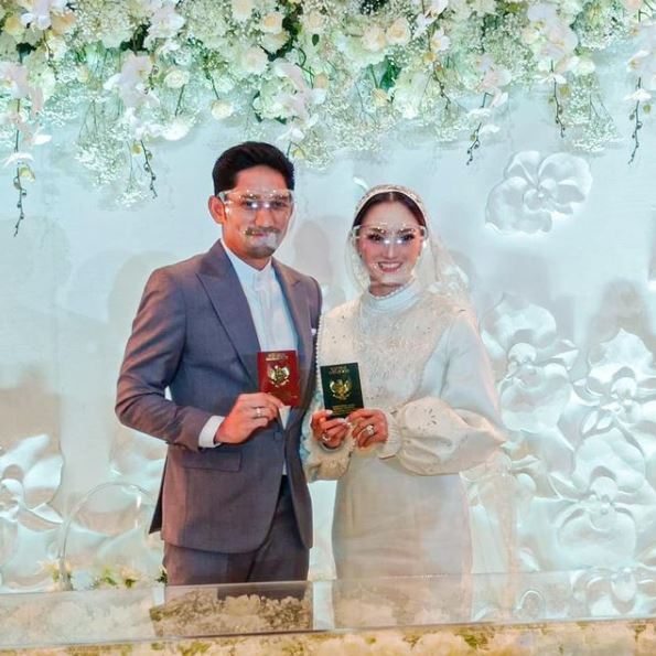 10 Momen pernikahan Ibnu Jamil dan Ririn Ekawati, penuh kebahagiaan
