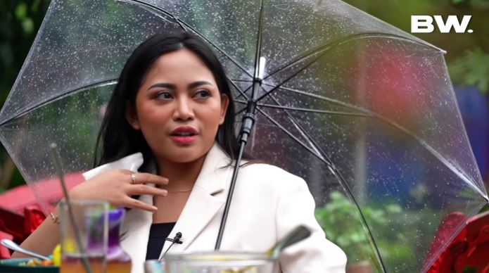 6 Curhatan Rachel Vennya soal hijab hingga rumah tangga, menyentuh