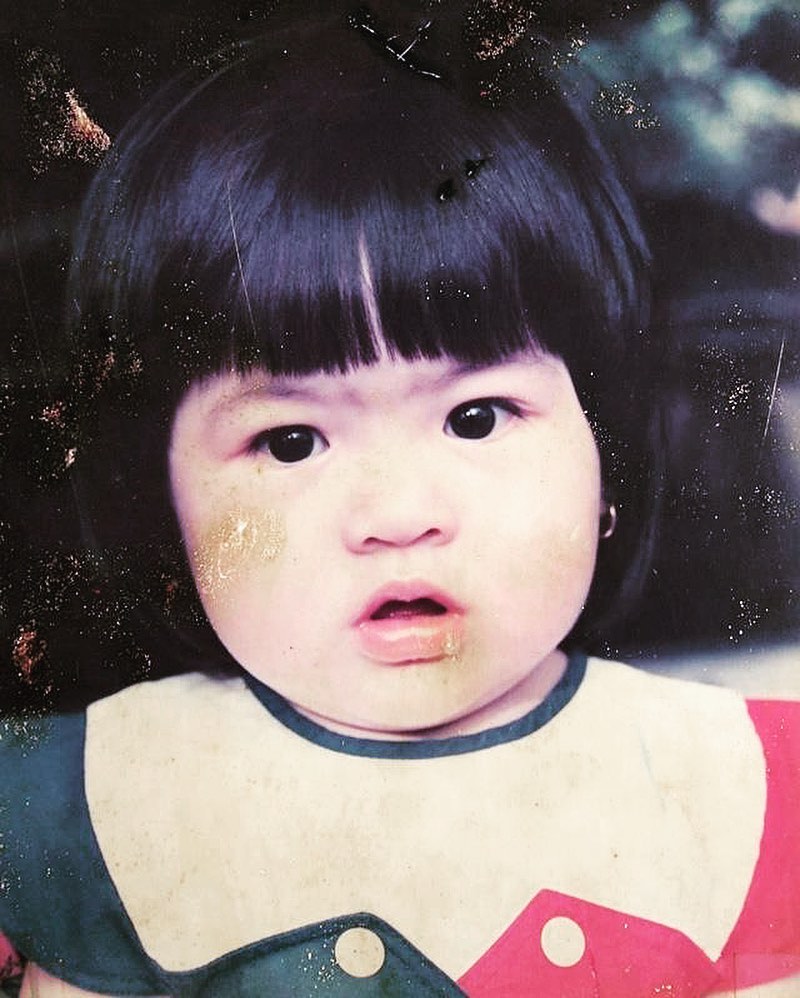 10 Potret transformasi Dian Ayu, dari imut hingga jadi hot mama