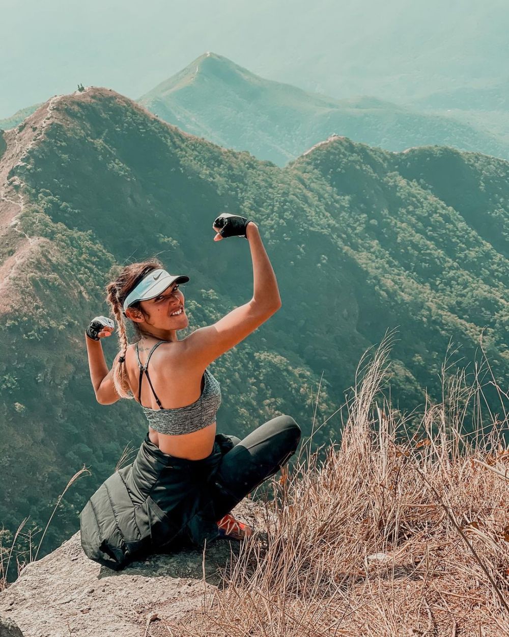 Bugar di usia 42 tahun, ini 10 olahraga yang dilakukan Shanty Paredes