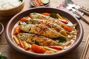 11 Resep ikan bumbu rujak enak, pedas gurih, sederhana untuk menu makan sehari-hari
