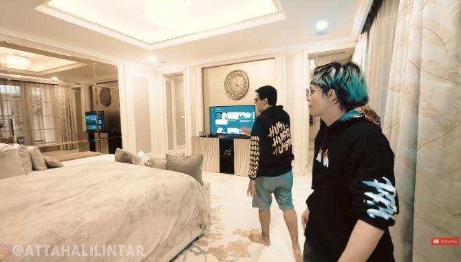 Potret 10 kamar presenter pria, milik Indra Bekti tema Victorian