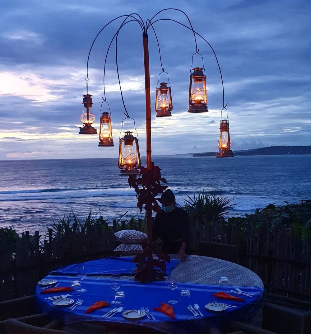 8 Momen honeymoon Chef Marinka dan suami di Bali hingga Sumba