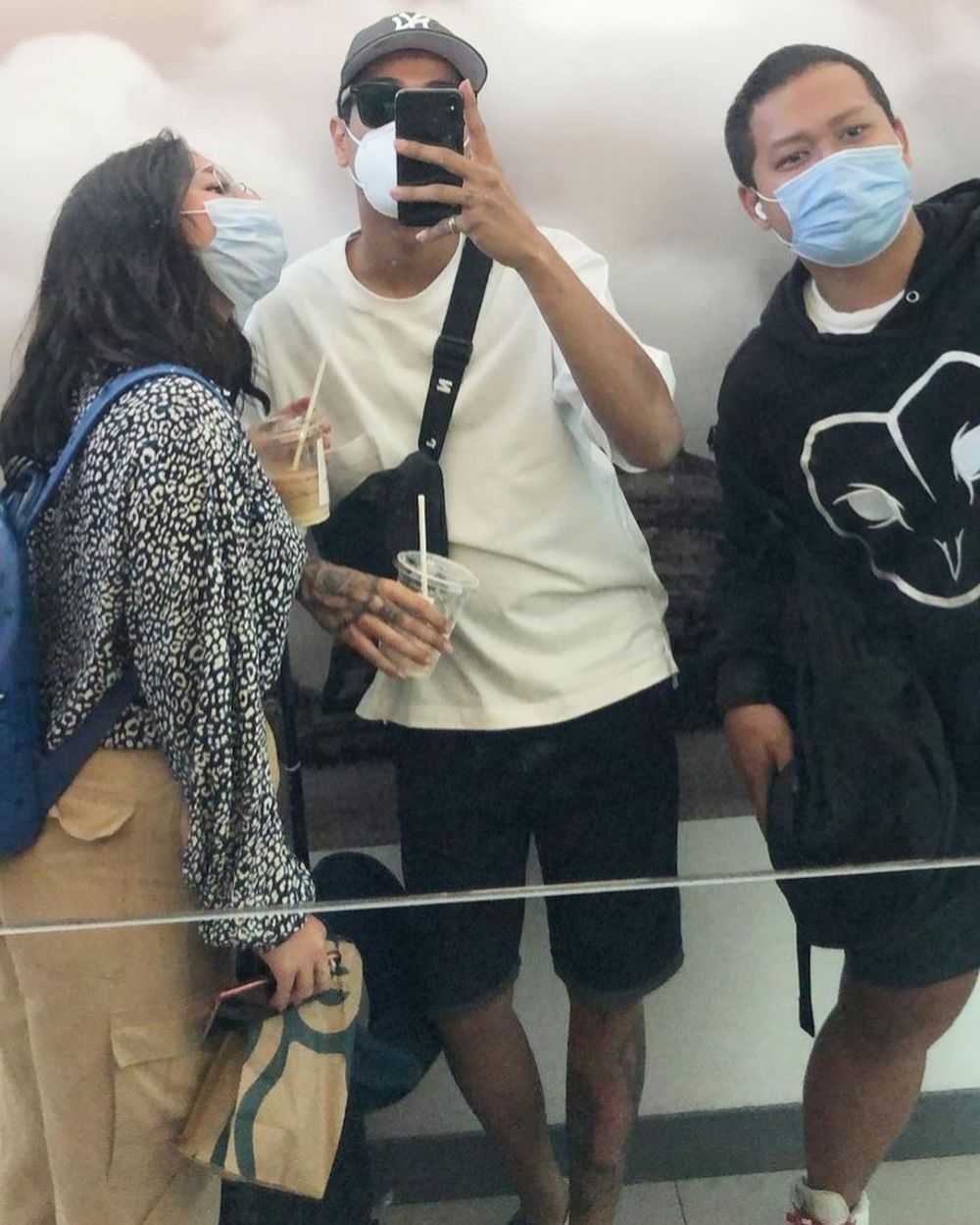 Mulai go public, ini 10 potret kebersamaan Shafa Harris dan pacar baru