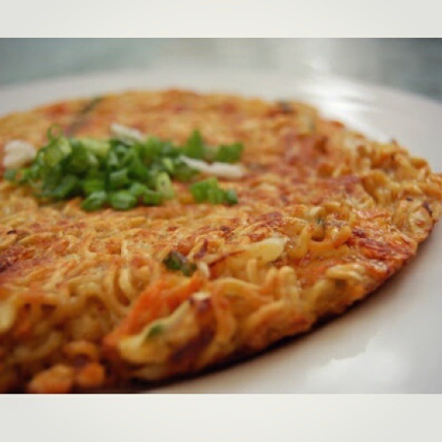 Resep bekal praktis berbahan mi © Instagram Resep bekal praktis berbahan mi © Instagram