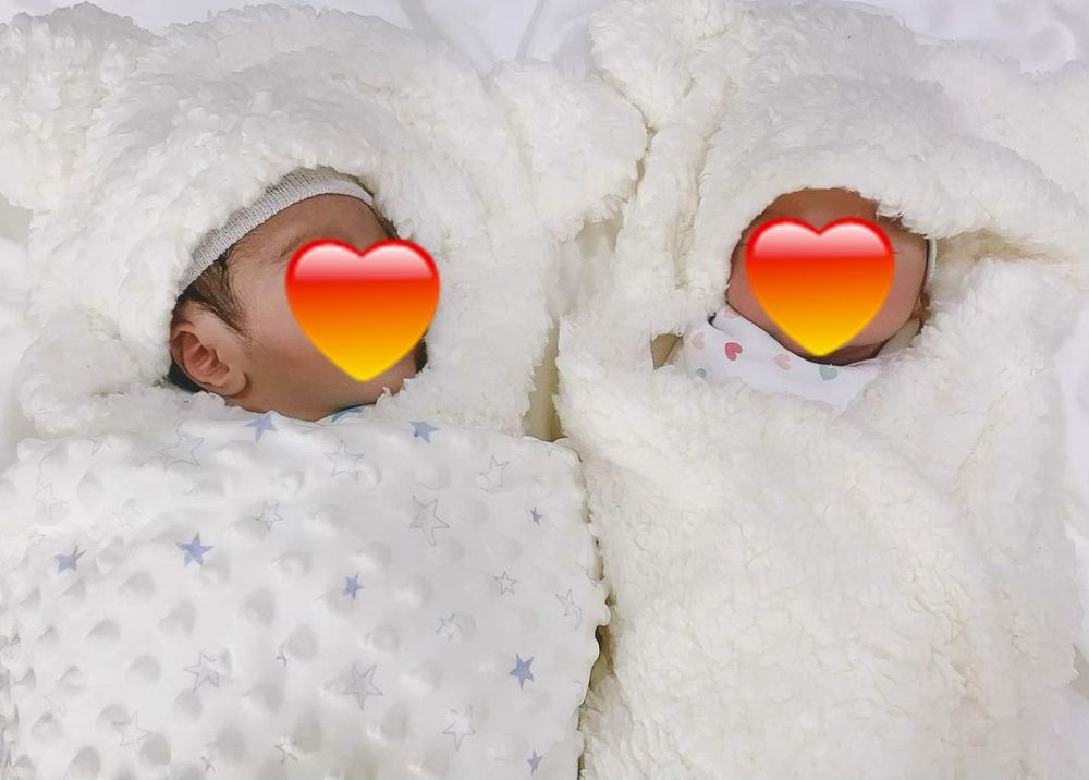 Guntur Triyoga dikaruniai bayi kembar pengantin, namanya keren