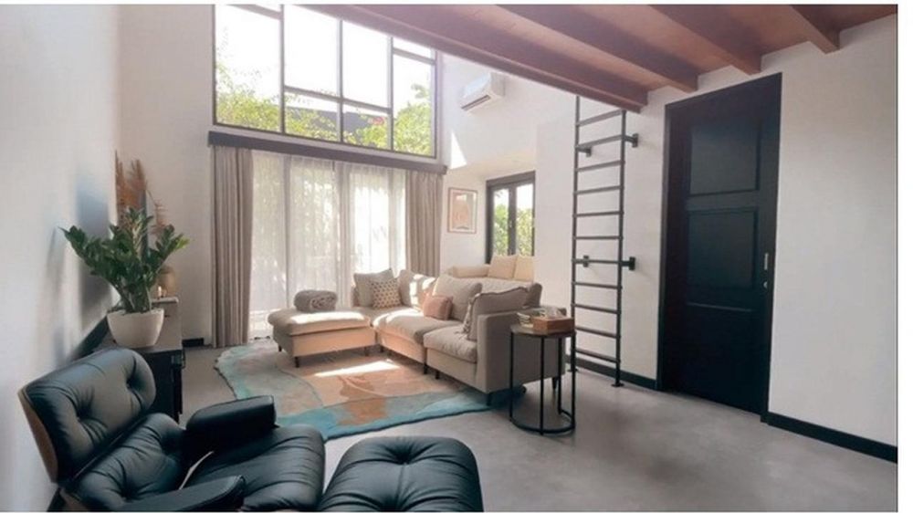 8 Potret sudut rumah baru Raisa dan Hamish di Bali, mulai isi perabot