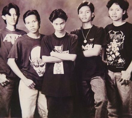 Anniversary ke-26, ini 10 potret transformasi personel band Stinky