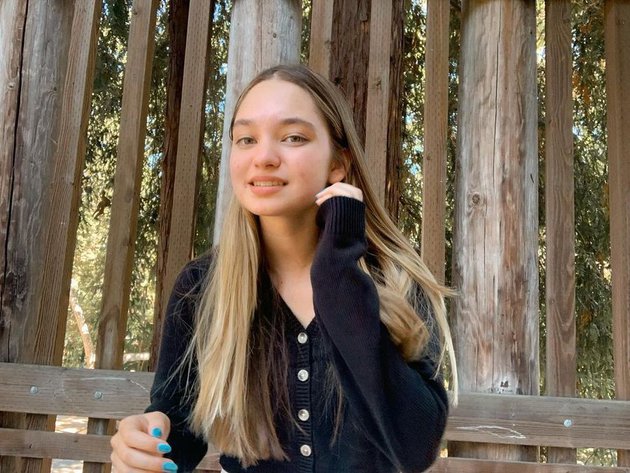 8 Potret cantik Tina Bleszynski, keponakan bule Tamara Bleszynski