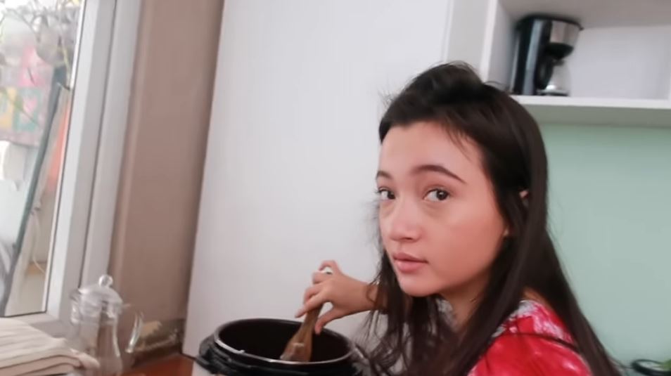 10 Potret dapur Megan Domani, bergaya minimalis