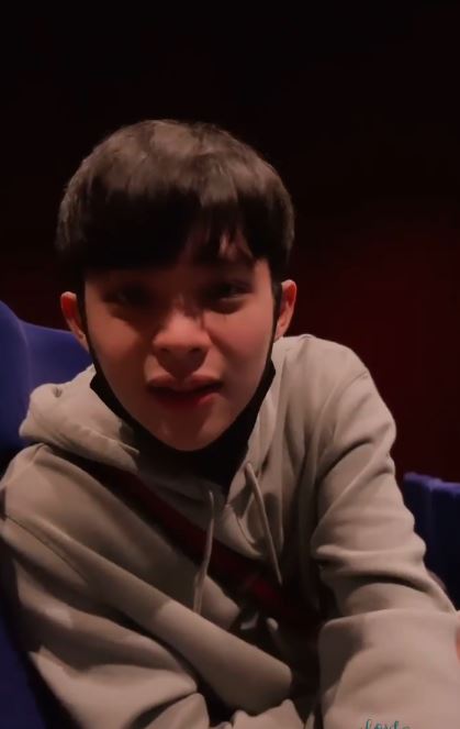 8 Potret Rey Mbayang dengan rambut baru, dibilang mirip oppa Korea