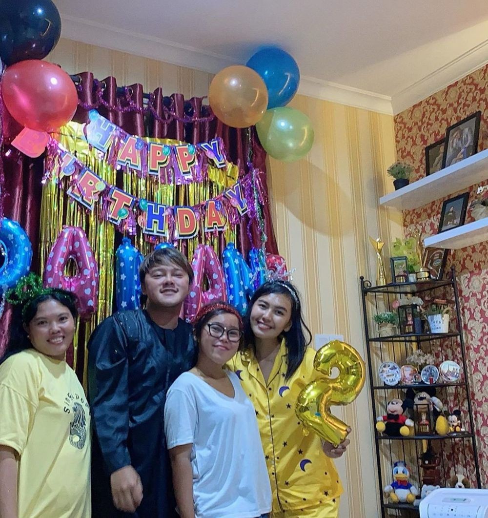 Momen perayaan ultah 7 jebolan D'Academy, meriah dan penuh kebahagiaan