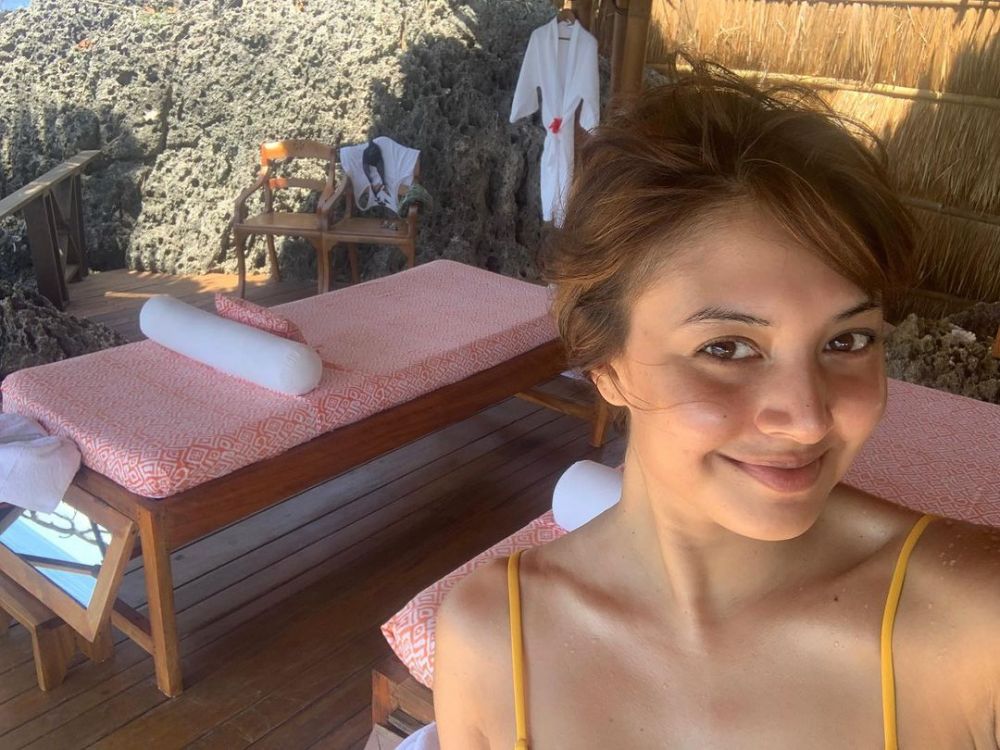 15 Potret Aurelie Moeremans tanpa makeup, bukti cantik natural