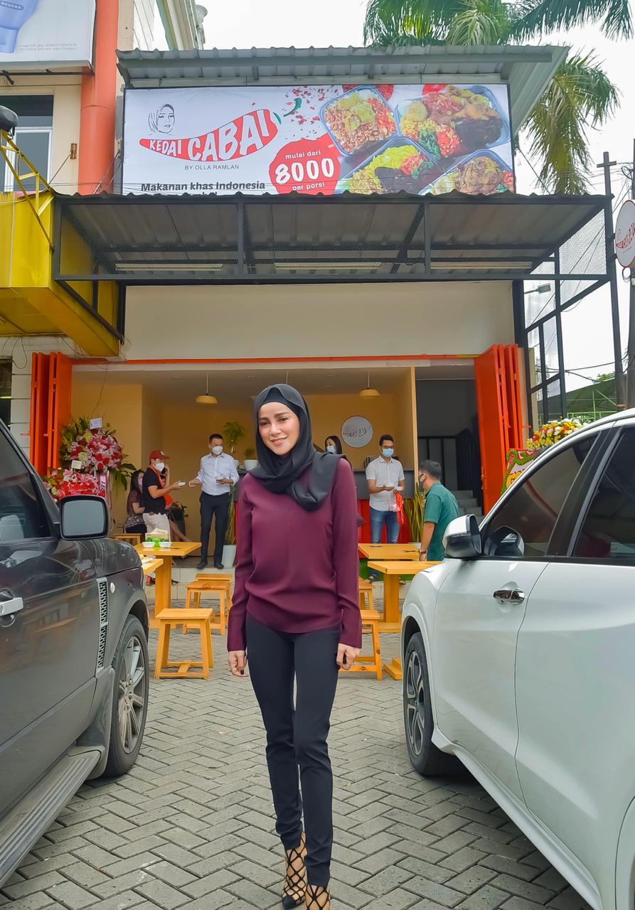 Tajir melintir, ini 6 sumber penghasilan Olla Ramlan