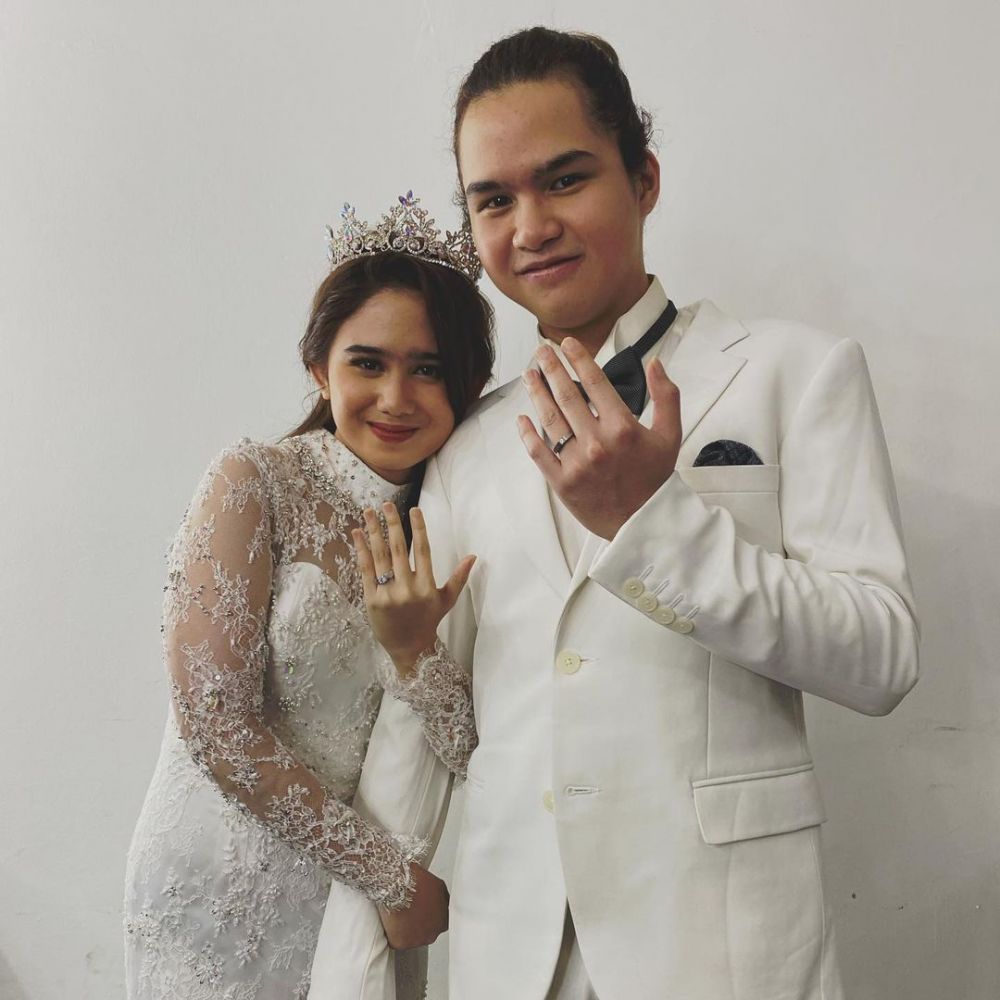 Pakai baju pengantin, 6 potret Tissa Biani dan Dul Jaelani bikin heboh